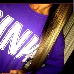 Pink Victoria Secret, Tee